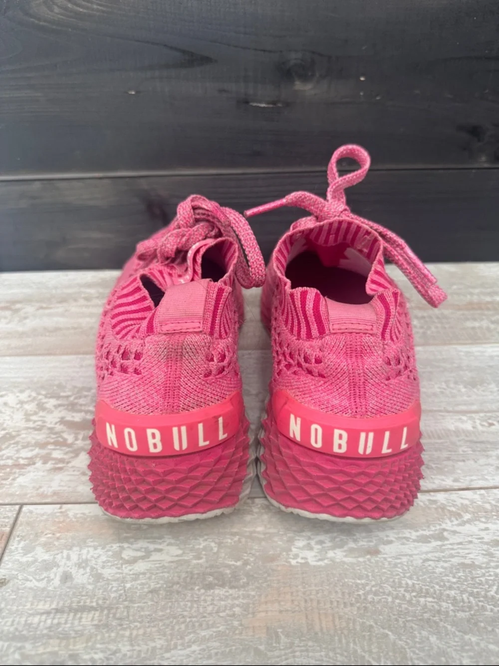 NOBULL Knit Runner Diamond Mesh Neon Pink Sneakers Shoes Womens 8.5 mens 7